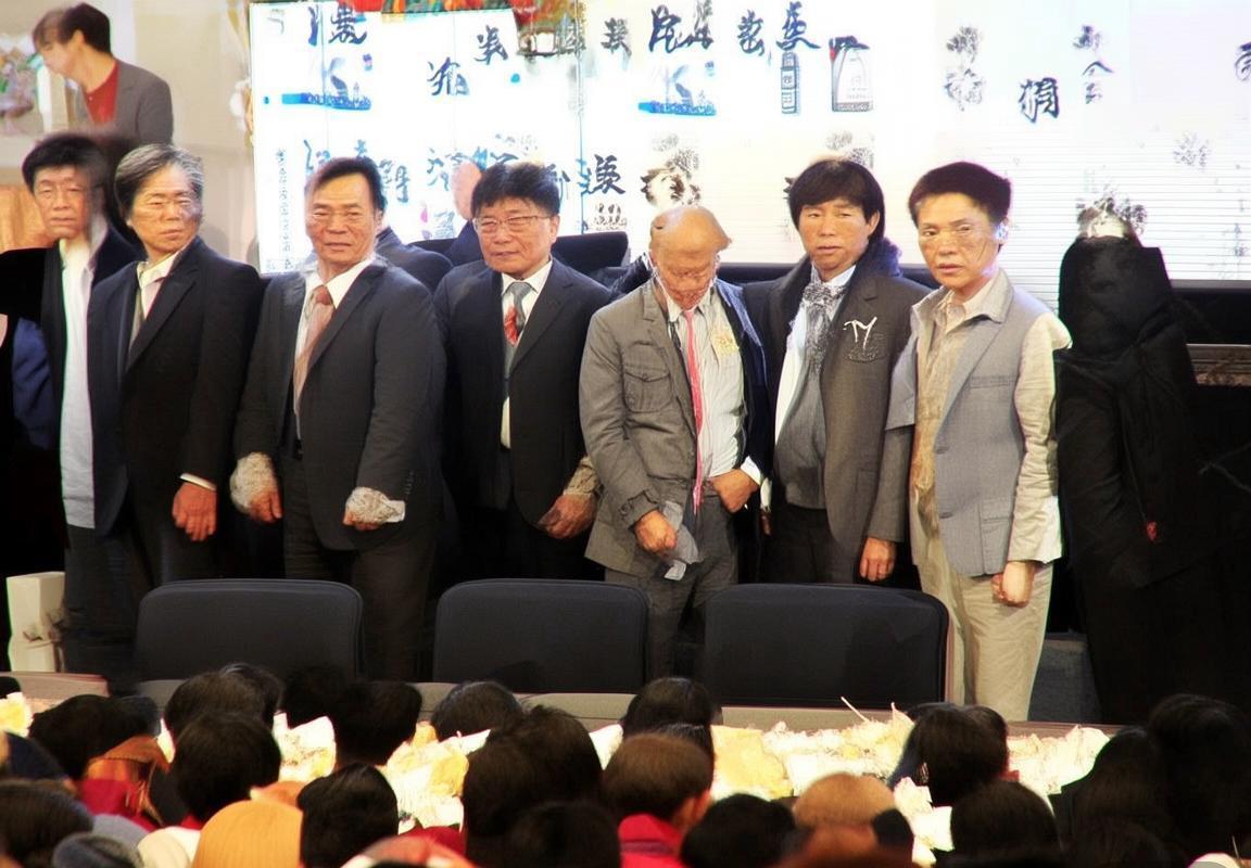 执政官模式亮相表演赛：团队协作重塑战术执行与竞技形态